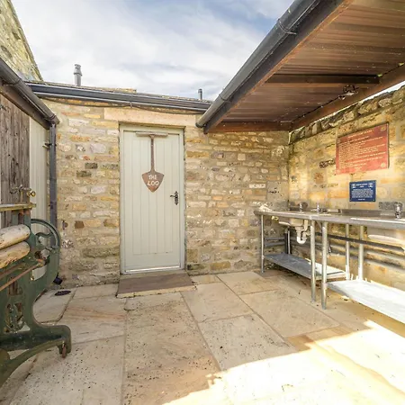 Gerendaház Wharfe Camp Glamping Kettlewell