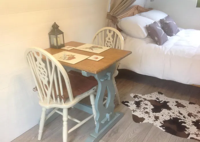 Lodge Wharfe Camp Glamping *